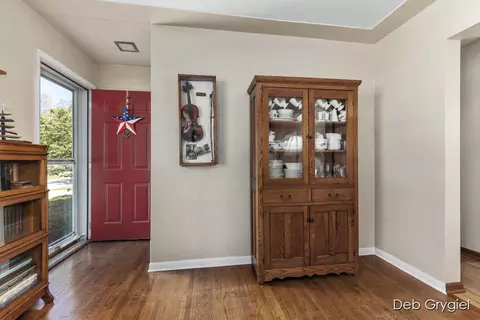 4504 Marshall Ave SE, Grand Rapids, MI 49508 photo 5
