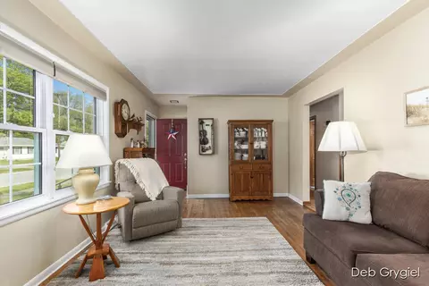 4504 Marshall Ave SE, Grand Rapids, MI 49508 photo 6