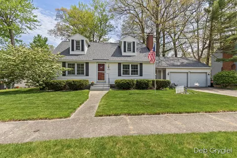4504 Marshall Ave SE, Grand Rapids, MI 49508