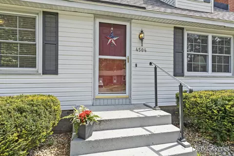 4504 Marshall Ave SE, Grand Rapids, MI 49508 photo 3