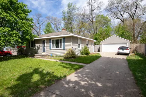 3820 Raven Ave SW, Wyoming, MI 49509
