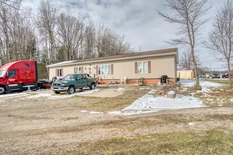 1325 190th Ave, Morley, MI 49336