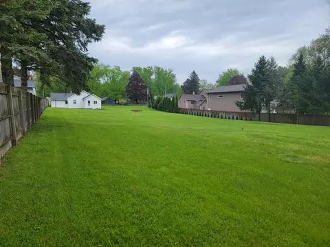 230 Bender St, Jackson, MI 49202 photo 5