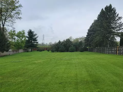230 Bender St, Jackson, MI 49202 photo 4