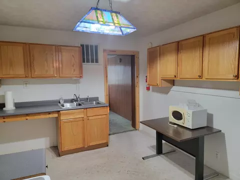 230 Bender St, Jackson, MI 49202 photo 8