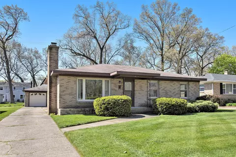 924 Bellevue St SW, Wyoming, MI 49509