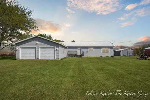 14862 Stanton Rd, Trufant, MI 49347
