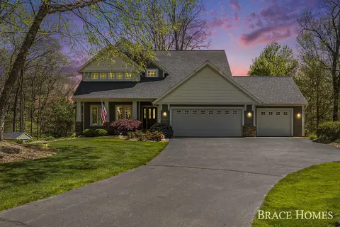 7354 Terrie Lynn Dr NE, Belmont, MI 49306