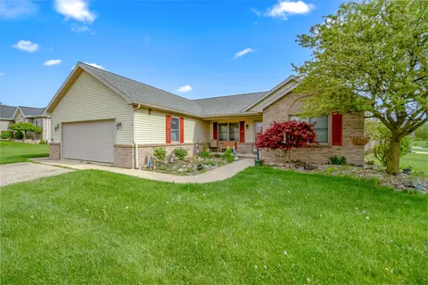 9 Windswept Ln, Hillsdale, MI 49242