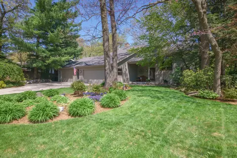 5309 Ridge Rd, Stevensville, MI 49127