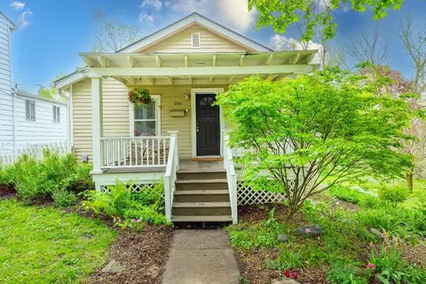 206 Maple St, Ypsilanti, MI 48198