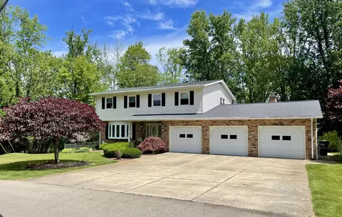 2340 Vandemere Rd, Jackson, MI 49201