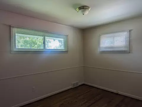 1094 N Stephen Ave, Clawson, MI 48017 photo 11