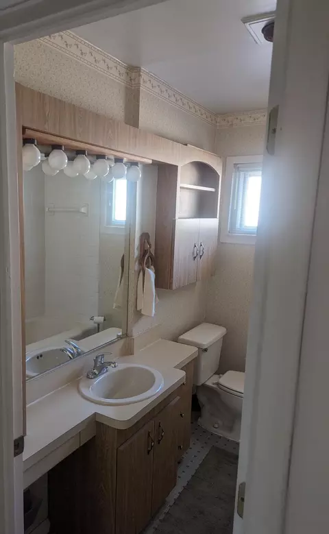 1094 N Stephen Ave, Clawson, MI 48017 photo 30