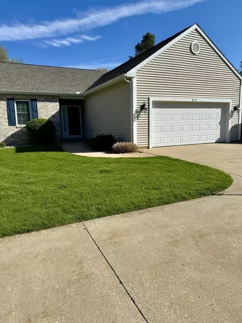 2519 Hunters Woods #9, Kalamazoo, MI 49048