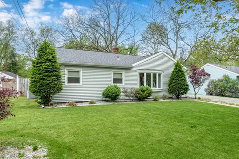 3023 Michael Ave, Kalamazoo, MI 49004