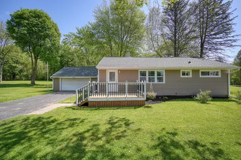 5411 Sharon Dr, Jackson, MI 49203 photo 5