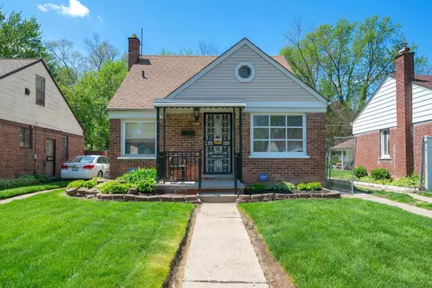 19499 Greydale Ave, Detroit, MI 48219