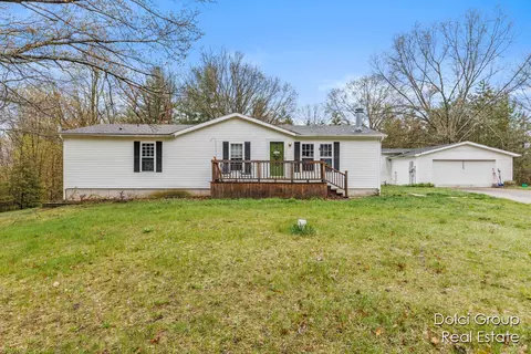 22293 Hayes Rd, Big Rapids, MI 49307