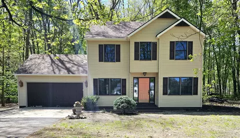17071 Apache Trl, Three Rivers, MI 49093