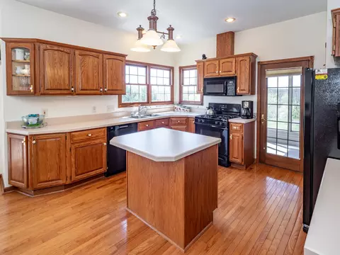 14538 E C Ave, Augusta, MI 49012 photo 9