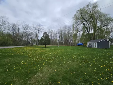 540 W Mohawk Trl, White Cloud, MI 49349 photo 2