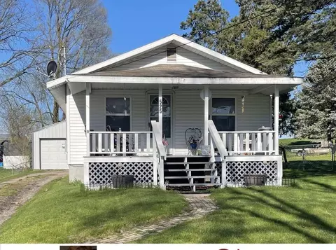 525 Beresford St, Ionia, MI 48846