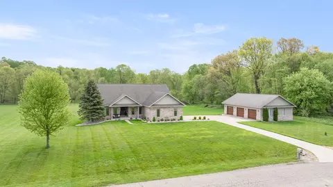 12261 Old Farm Ln, Grass Lake, MI 49240