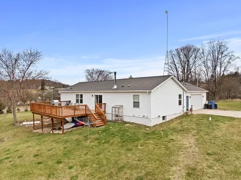 17909 18 Mile Rd, Big Rapids, MI 49307