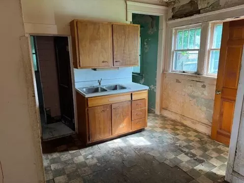 1008 Norfolk St, Jackson, MI 49202 photo 5
