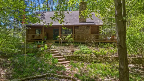 37 Camp Madron Rd, Buchanan, MI 49107