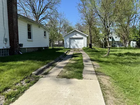 1612 Deyo St, Jackson, MI 49203 photo 3