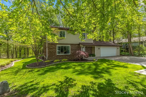 9270 Myers Lake Ave NE, Rockford, MI 49341