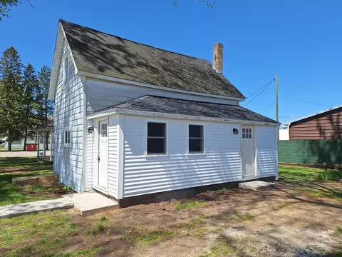 1171 E Newell St, White Cloud, MI 49349 photo 3
