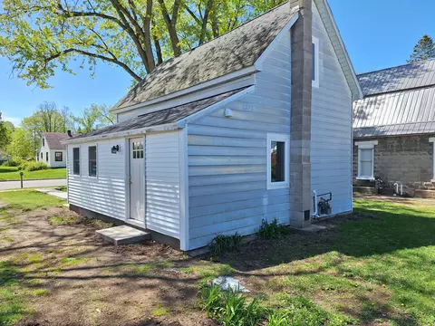 1171 E Newell St, White Cloud, MI 49349 photo 4