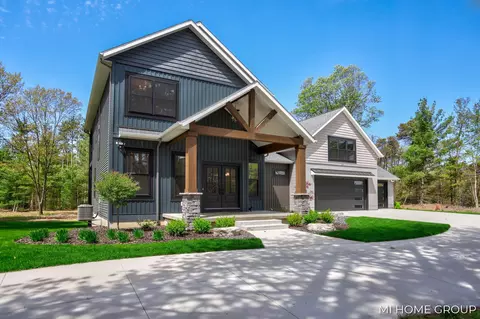 9301 154th St, West Olive, MI 49460