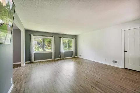3403 Pine Ridge Dr, Jackson, MI 49201 photo 5