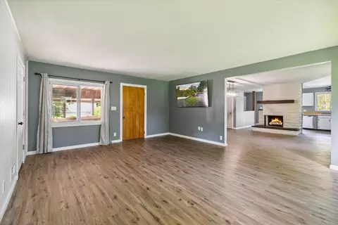 3403 Pine Ridge Dr, Jackson, MI 49201 photo 4