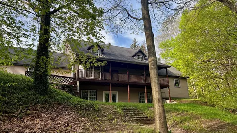 2495 S Beaune Rd, Ludington, MI 49431