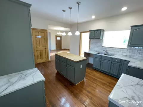 323 E Main St, Maple Rapids, MI 48853 photo 12