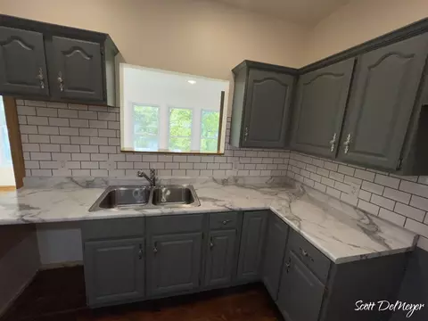 323 E Main St, Maple Rapids, MI 48853 photo 11