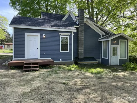 323 E Main St, Maple Rapids, MI 48853 photo 47