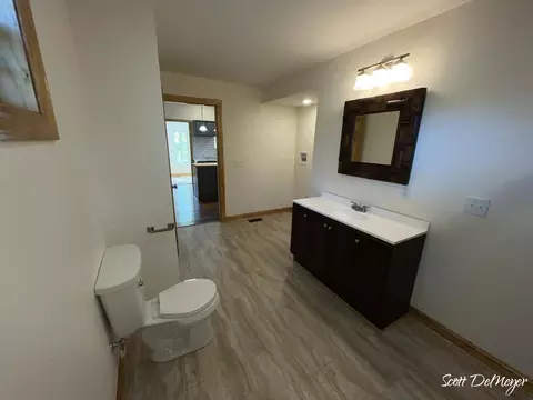 323 E Main St, Maple Rapids, MI 48853 photo 18