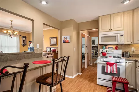 216 Squaw Creek Rd, Marshall, MI 49068 photo 9