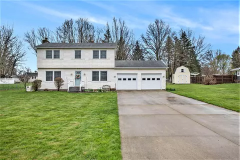216 Squaw Creek Rd, Marshall, MI 49068 photo 2