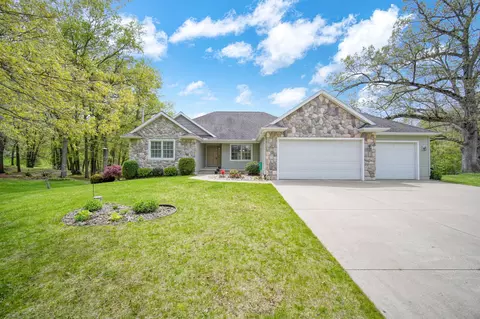 2091 Scenic Hills Dr, Jackson, MI 49201