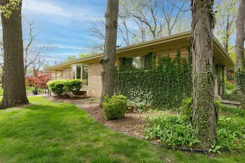 2240 Needham Rd, Ann Arbor, MI 48104 photo 8