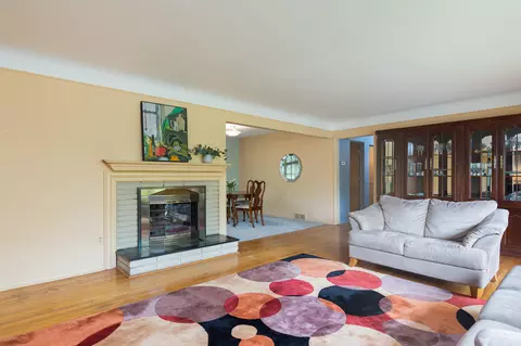 2240 Needham Rd, Ann Arbor, MI 48104 photo 2