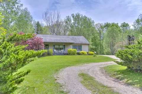 11107 Herold Hwy, Addison, MI 49220