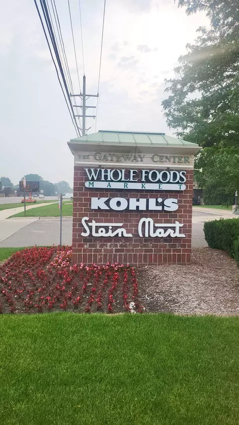 30414 Orchard Lake Rd #30, Farmington Hills, MI 48334